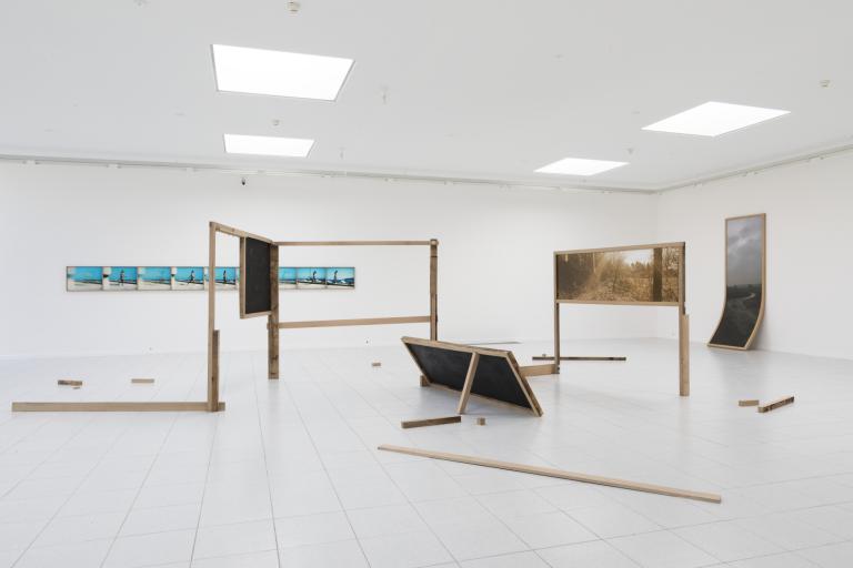 Sunville is a research by Ives Maes on the objecthood of photography that ranges from old photographic techniques and expired film to digital 3D technology