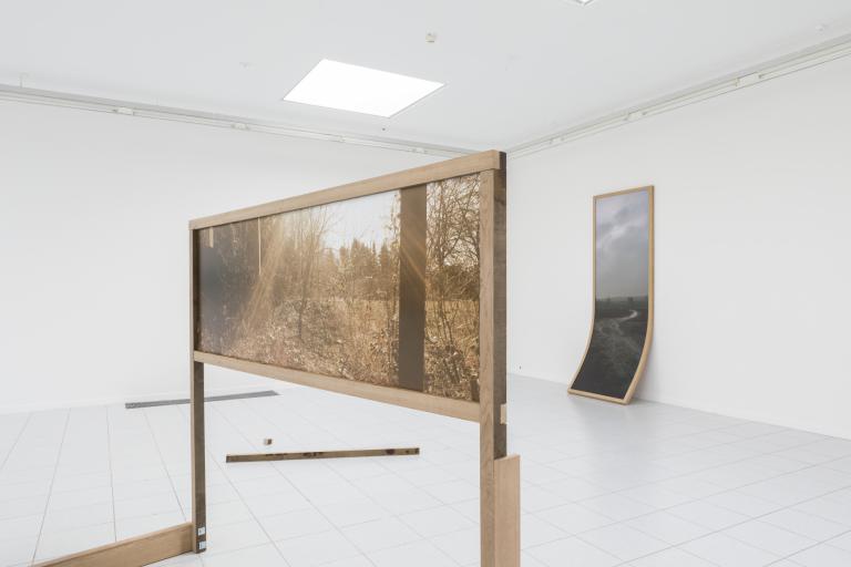 Sunville is a research by Ives Maes on the objecthood of photography that ranges from old photographic techniques and expired film to digital 3D technology